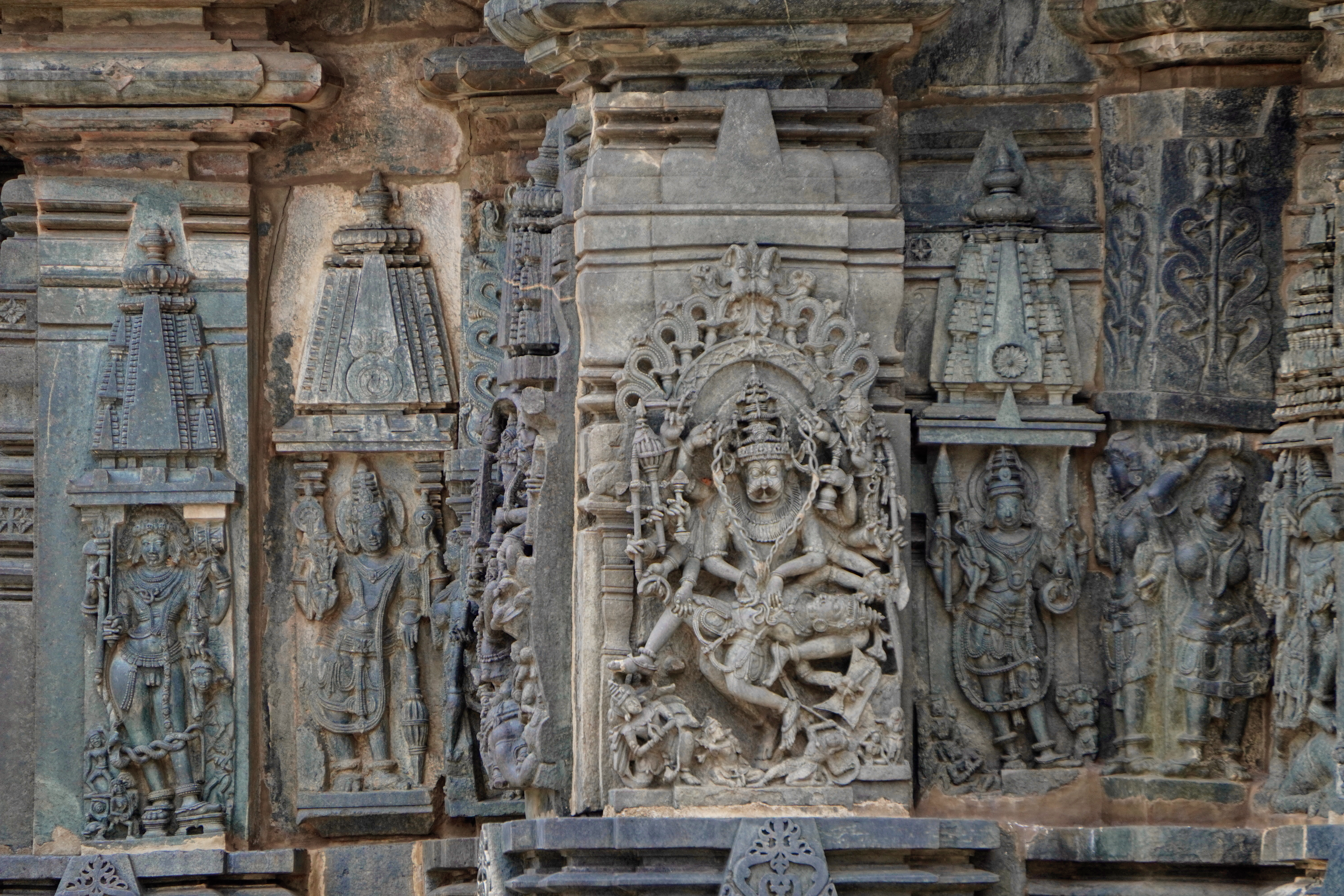 Temple wall carvings